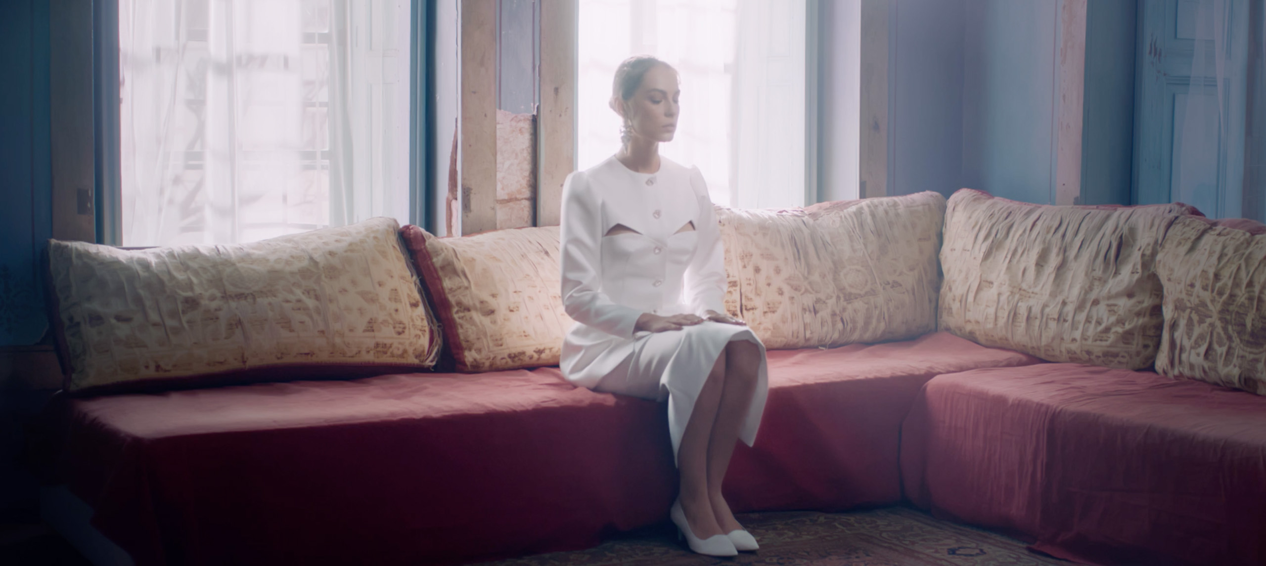 Fashion Films Sandra Mansour Post-production & VFX par IIW STUDIO